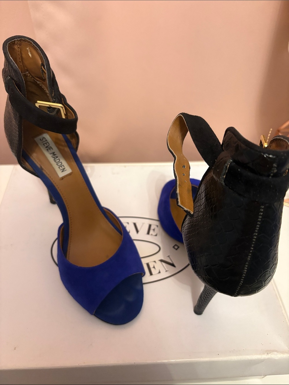 Steve Madden multi color heel